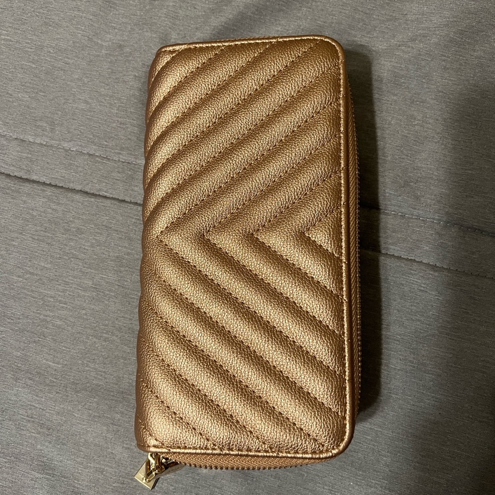 2  Zip Wallet Set - Red & Gold - Picture 7 of 7